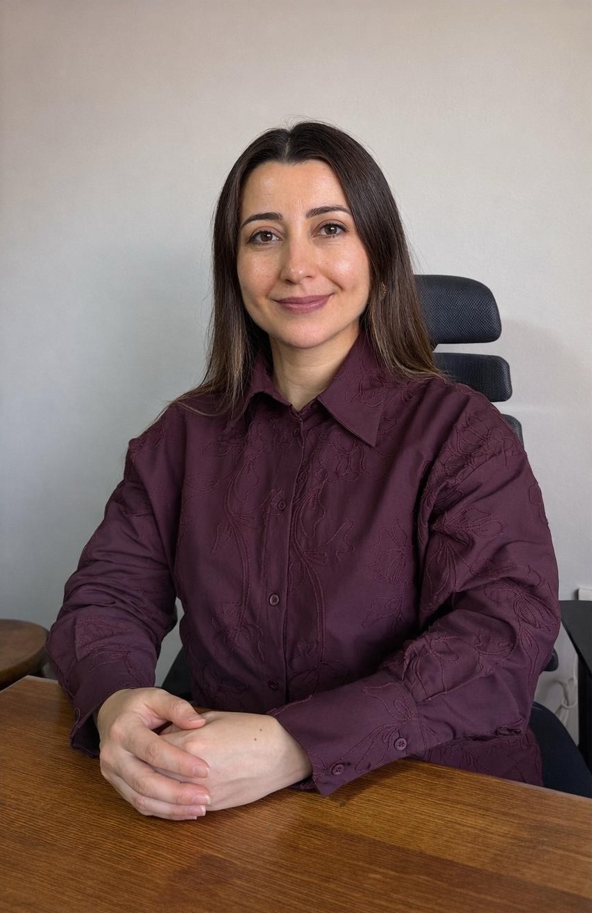 Melek Dinçel Sezer - Uzman Psikolog | Aile Danışmanı